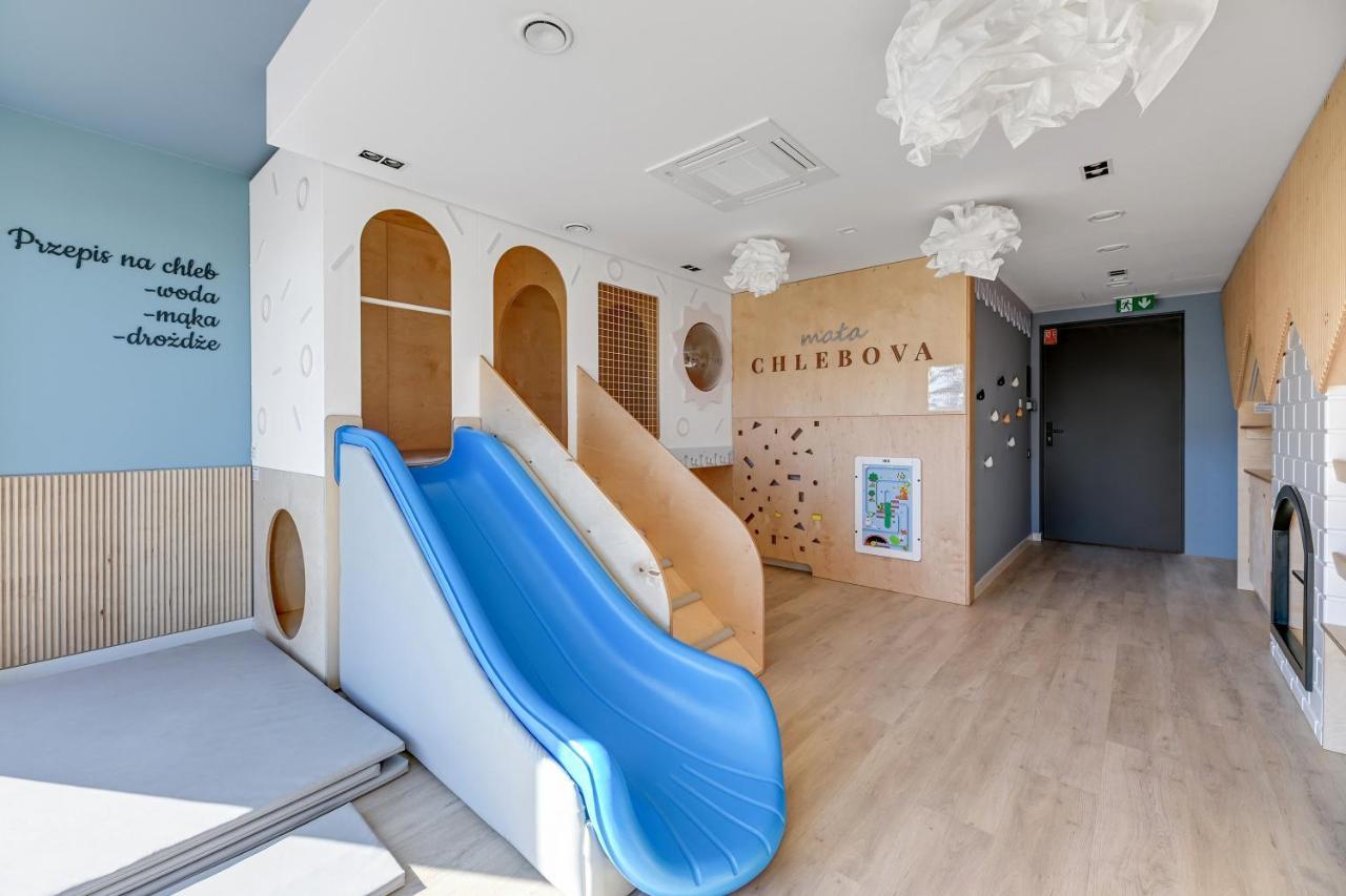 Apartment Chlebova - Riverside View Terrace, Free Parking, Gym & Kidsplay By Downtown